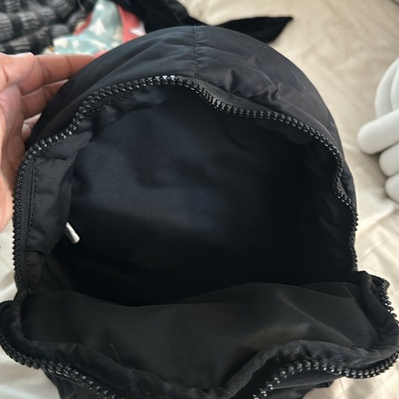 Nike Mini Backpack - Picture 3 of 3